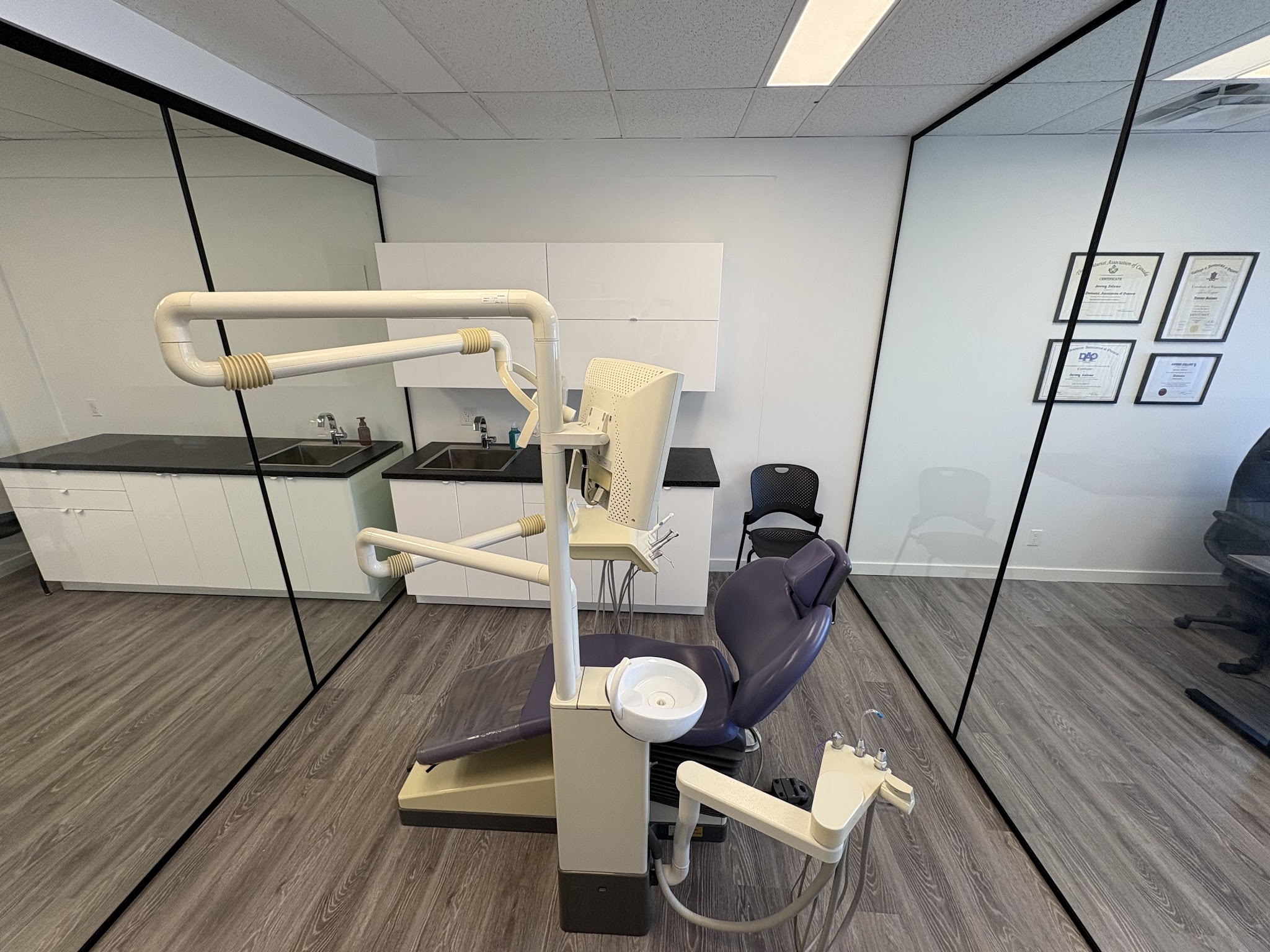 Dynamic Denture Clinic