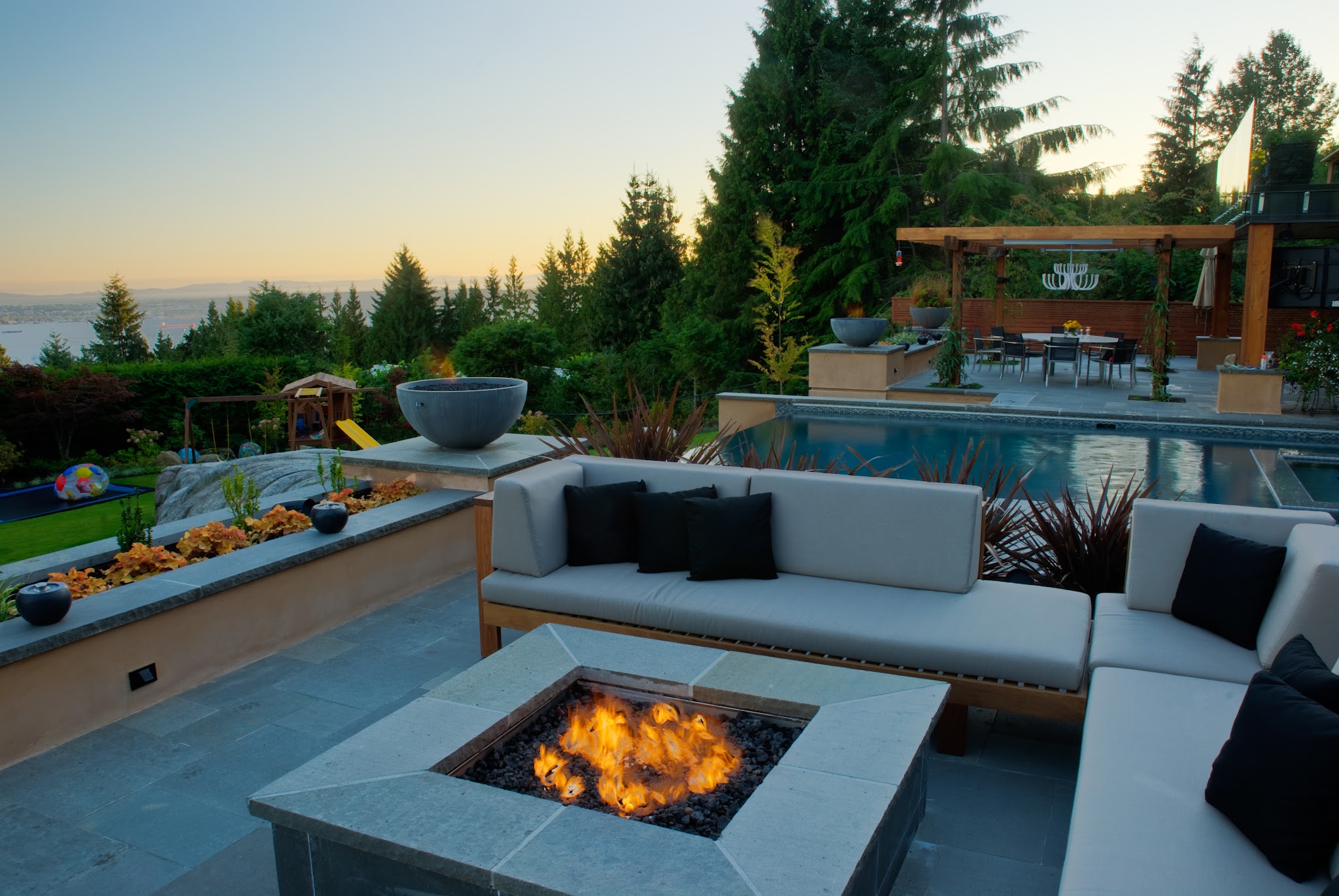 Houston Landscapes Ltd