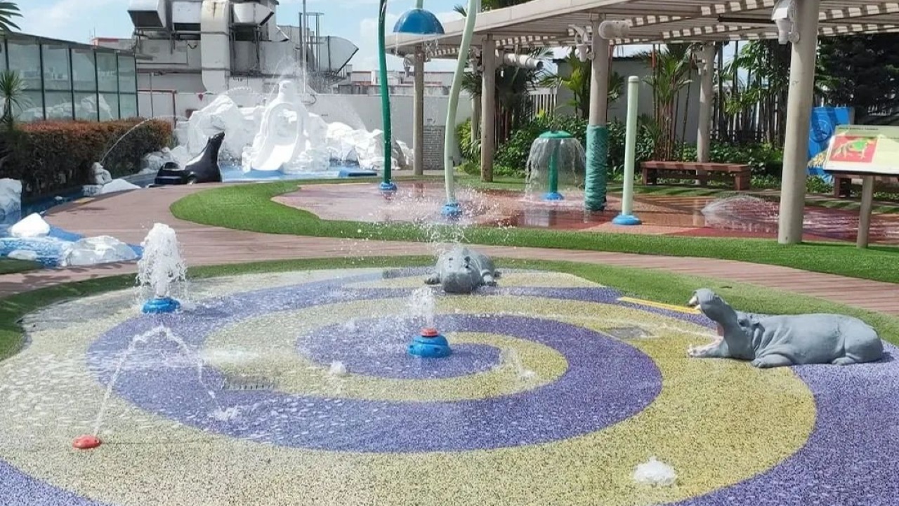 Tampines 1 Water Playground - Fun Waterplay Park with Slides
