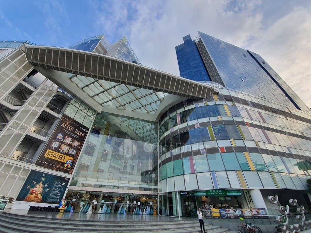 Clarke Quay Central – Riverside Dining, Shopping & Entertainment in One Spot
