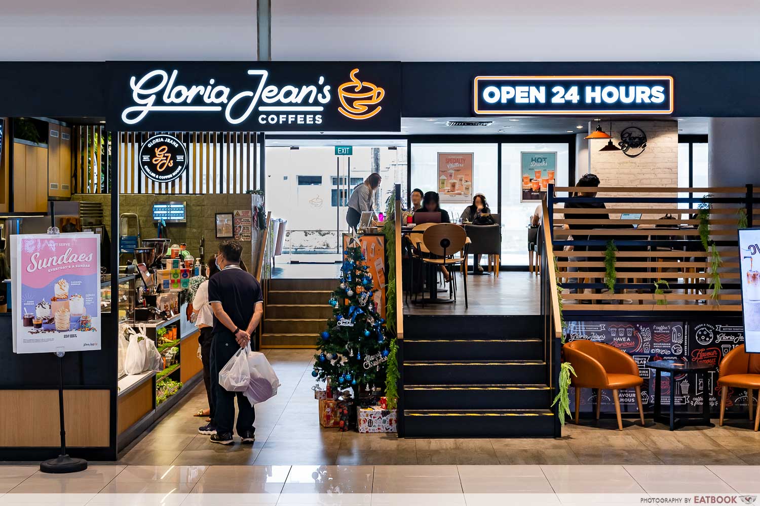 West Coast Plaza – Neighbourhood Mall for Families, Foodies & Everyday Needs