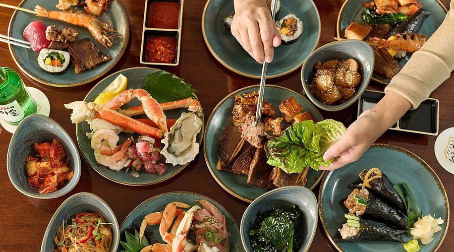 Luxury Hotel Buffet for Under $15 – How to Pack Gourmet Hyatt Food with Treatsure