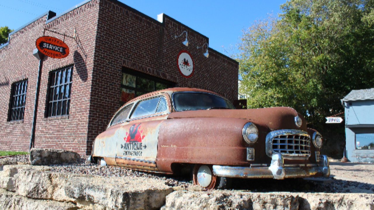 Antique Archaeology - LeClaire
