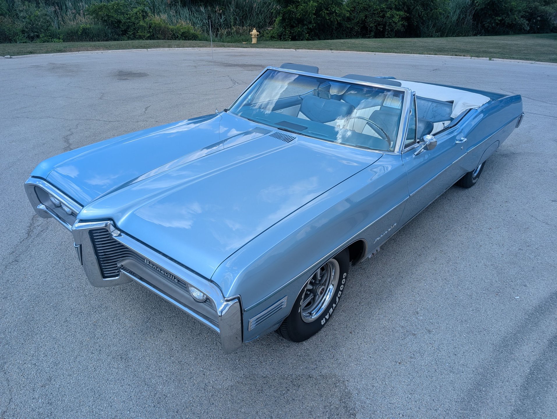 Survivor Classic Car Services - Chicago 