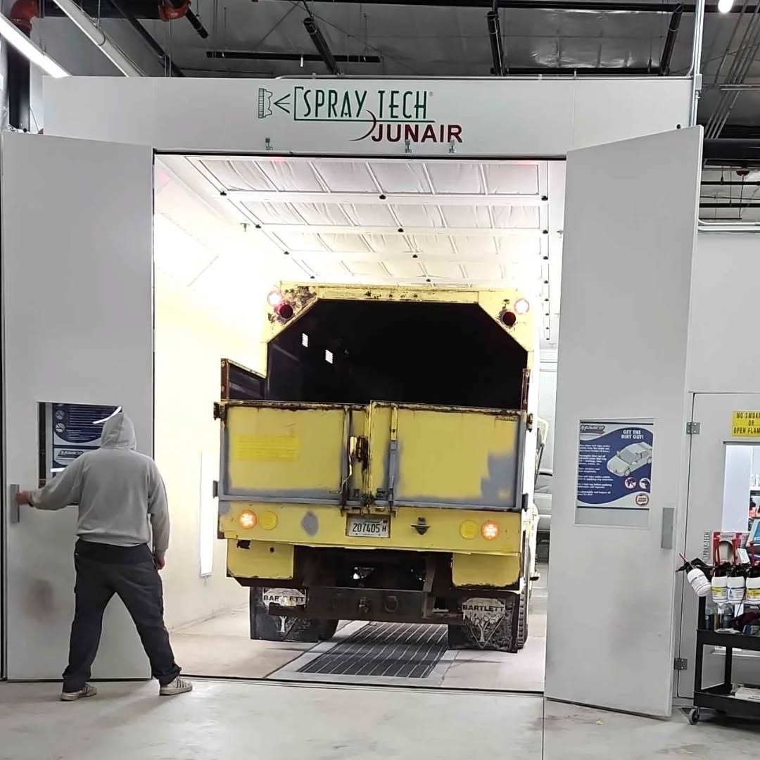 Maaco Auto Body Shop & Painting