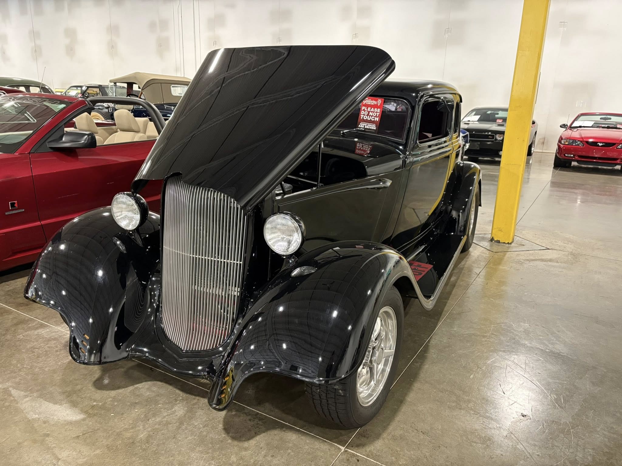 GATEWAY CLASSIC CARS
