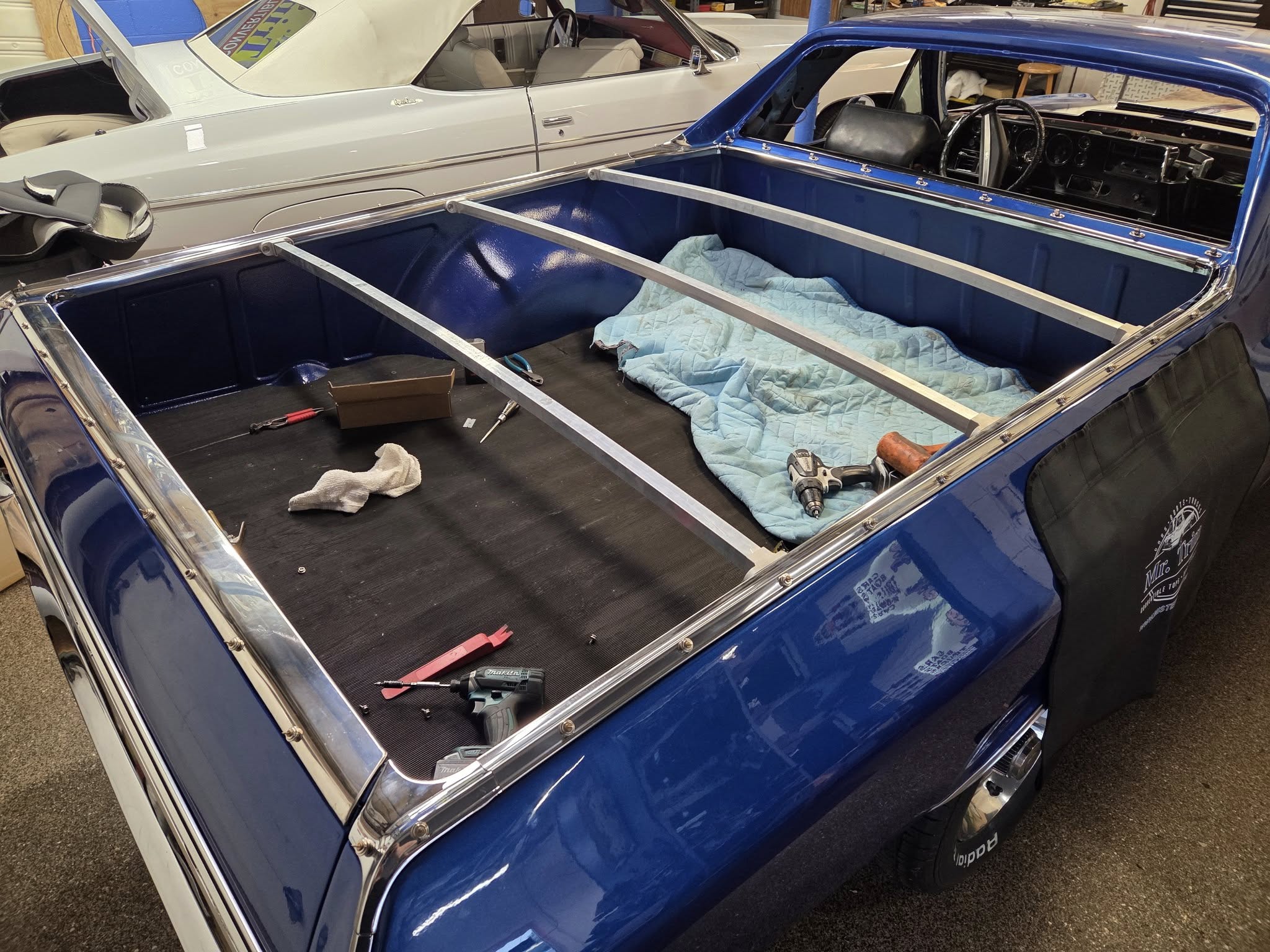 Mr. Trim Convertible Tops & Upholstery 