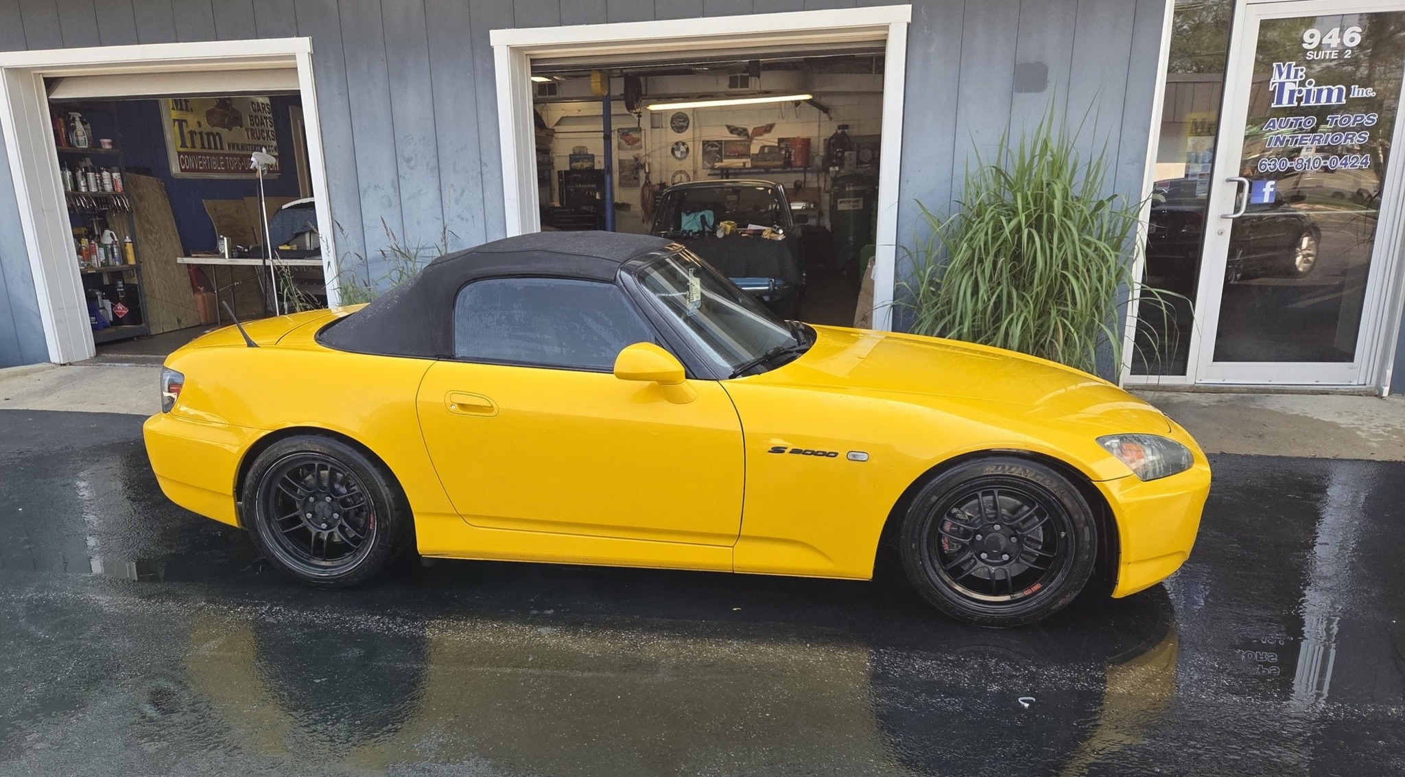 Mr. Trim Convertible Tops & Upholstery 