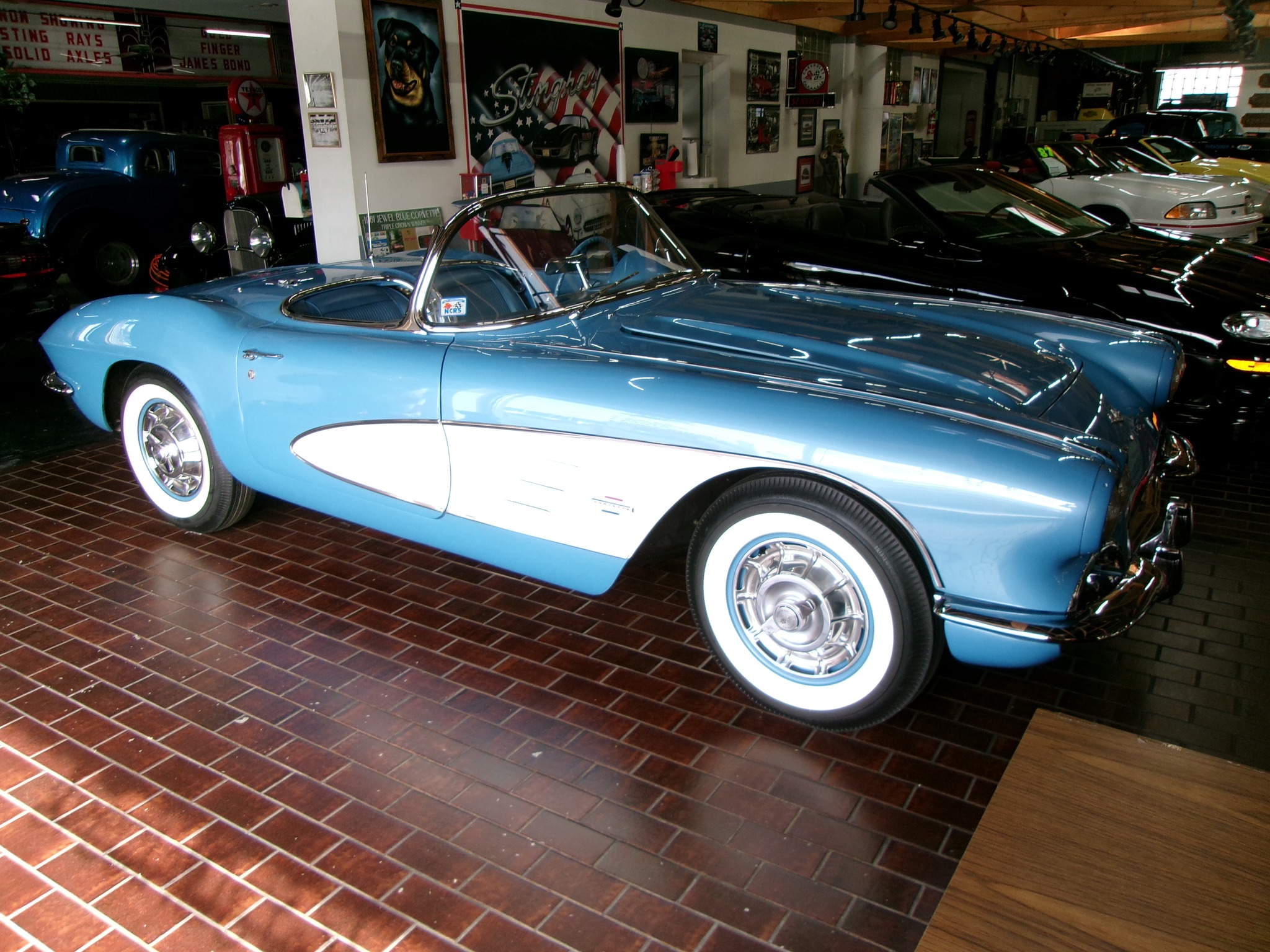 D&M Corvette Specialists 
