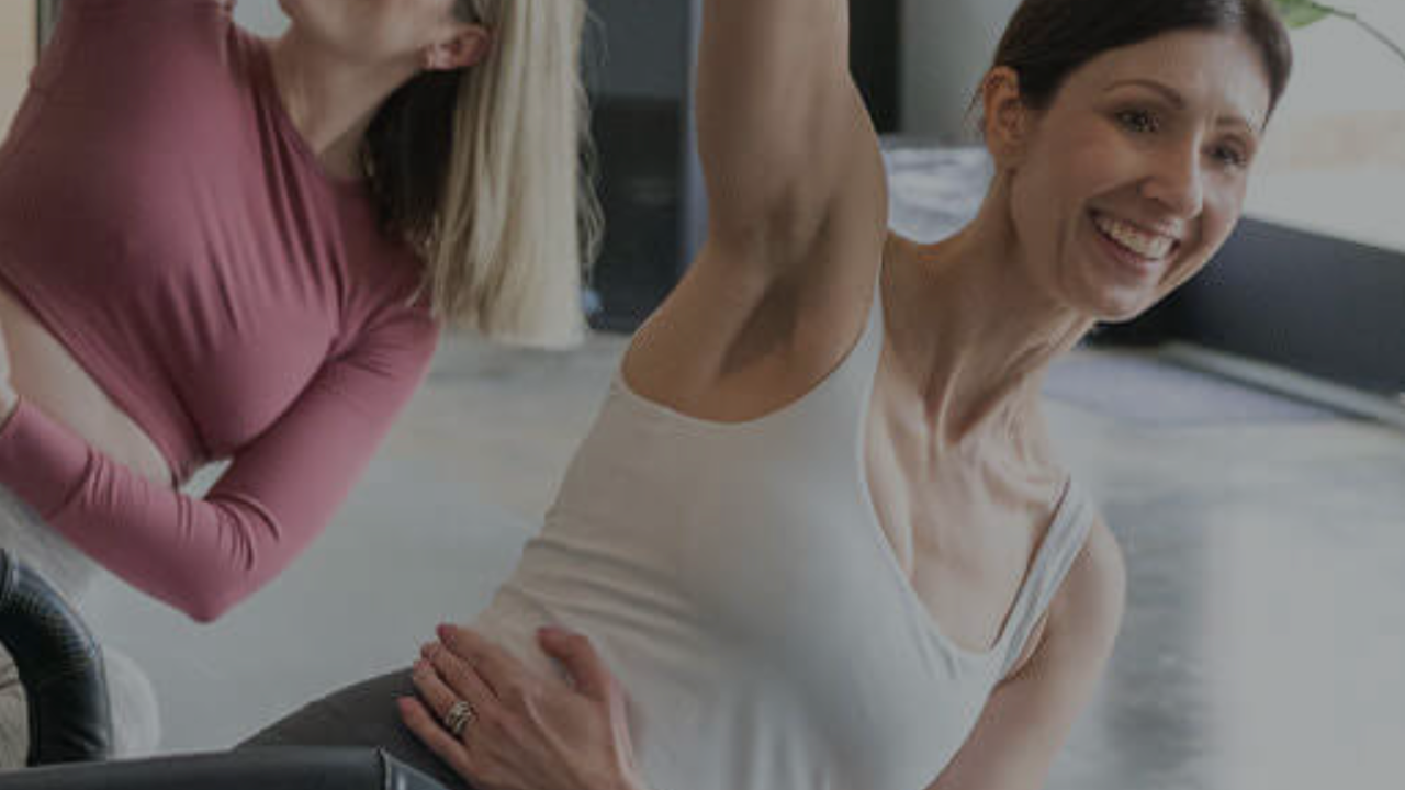 FlowCorps | Charlotte Cotswold Pilates Studio