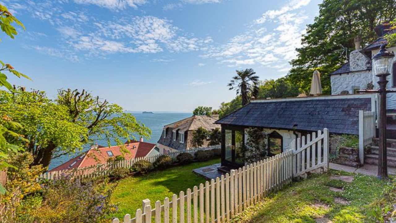 smugglers cottage cover