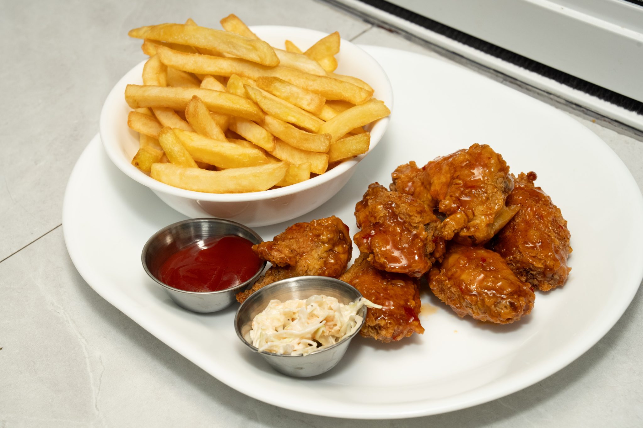 Tatch Tree Restaurant – Santa Cruz, St Elizabeth