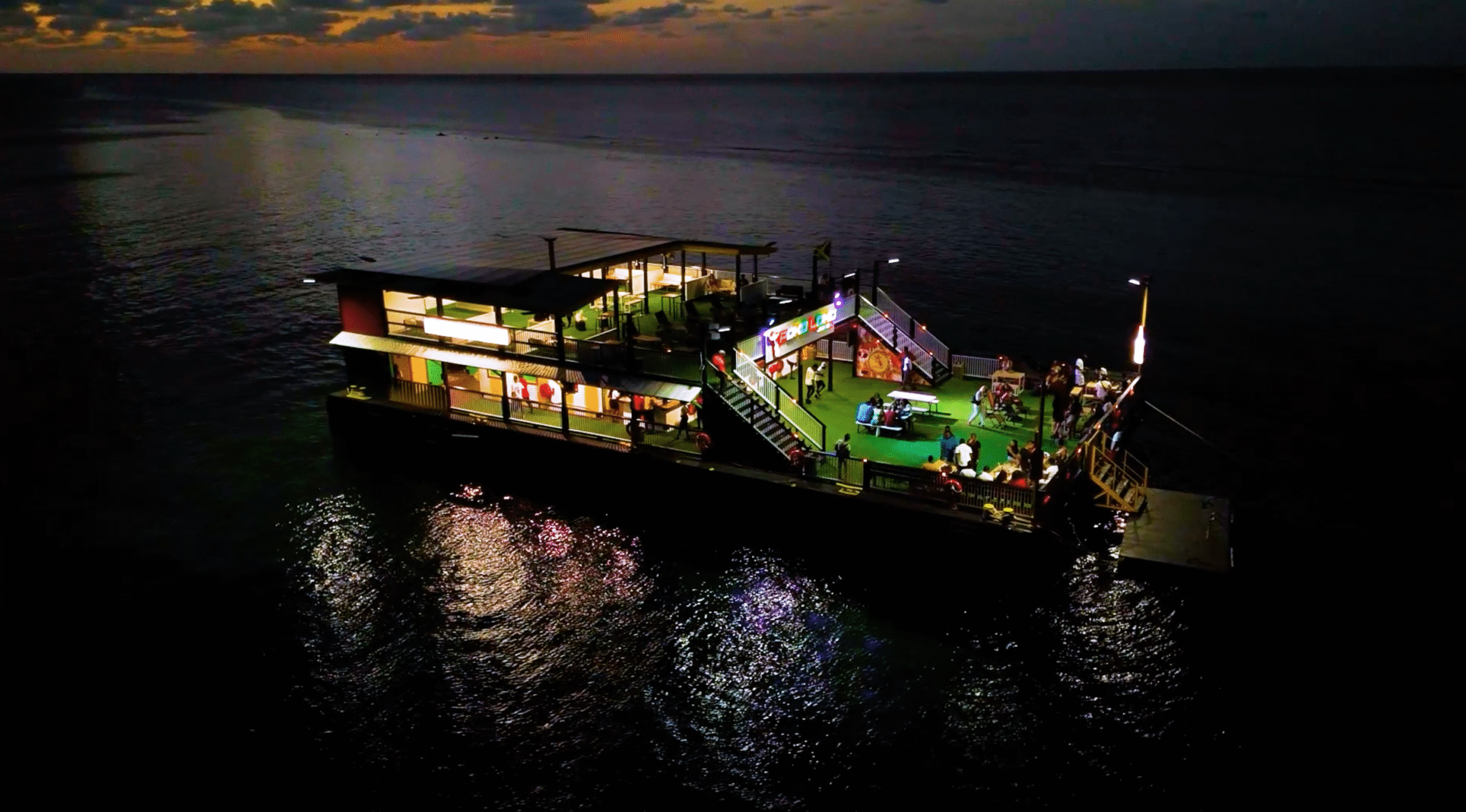 Poko Loko Floating Bar | Ocho Rios Jamaica