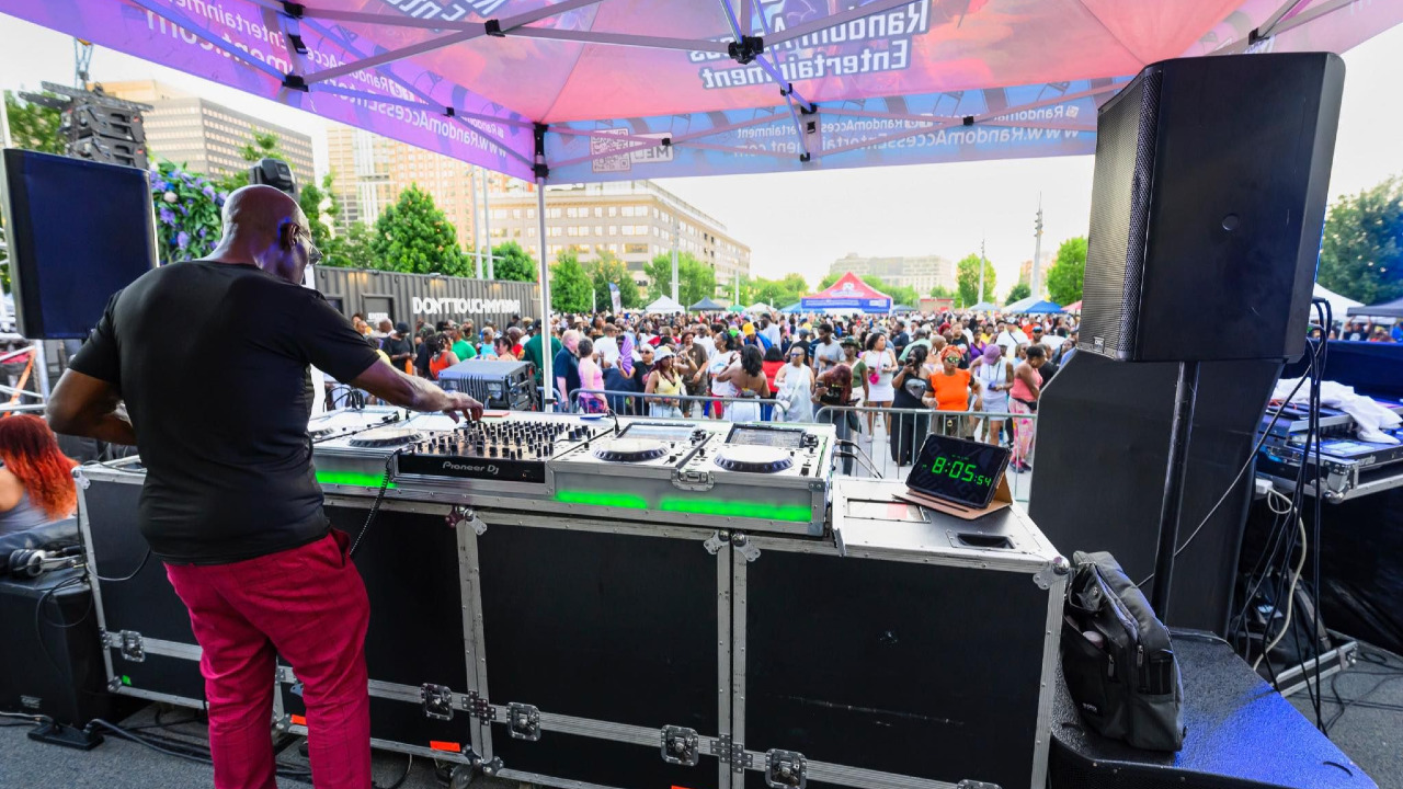 Random Access Entertainment and Gaming Bus | Union, New Jersey