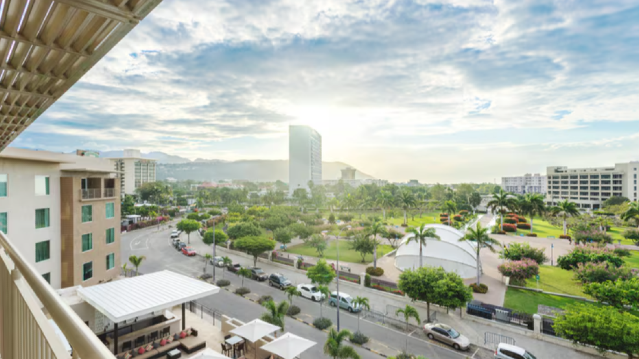 Courtyard by Marriott | Kingston 