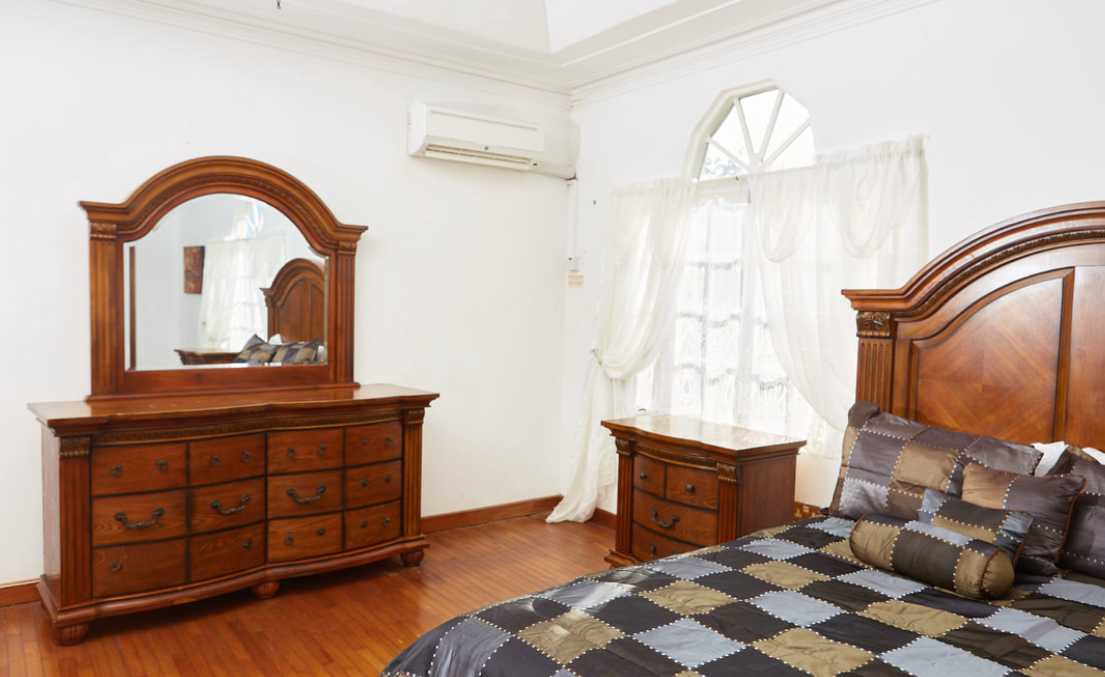 Olcamlodge Villa - Runaway Bay, St. Ann