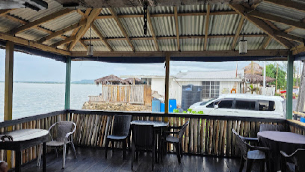 Sandra's Bar