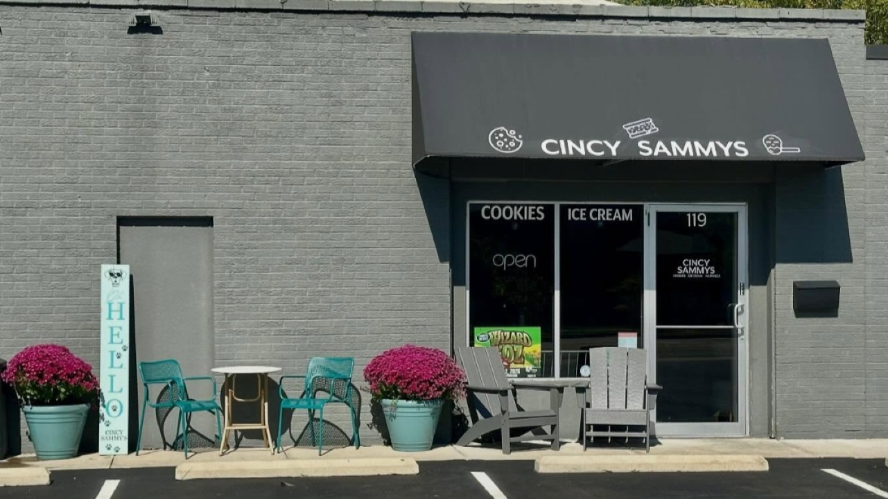 Cincy Sammys | Ice Cream Sandwich Shop