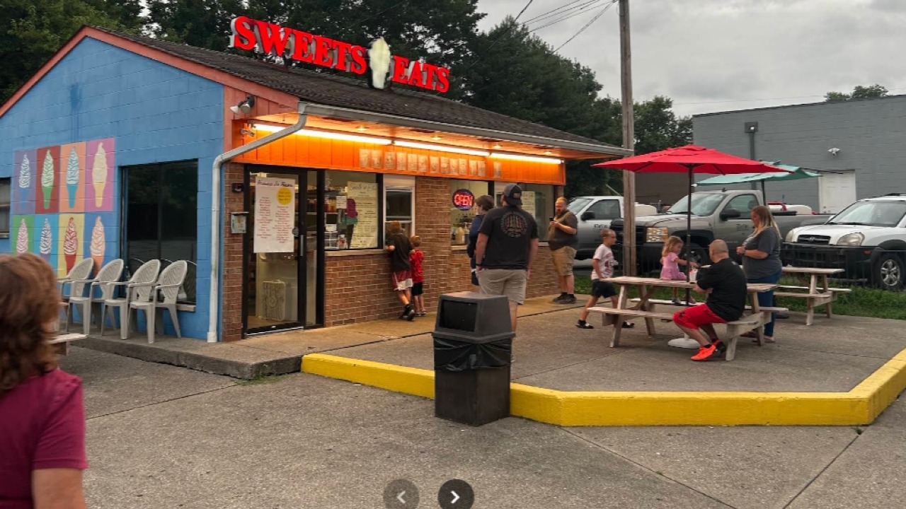 Sweets N Eats Delhi Ohio