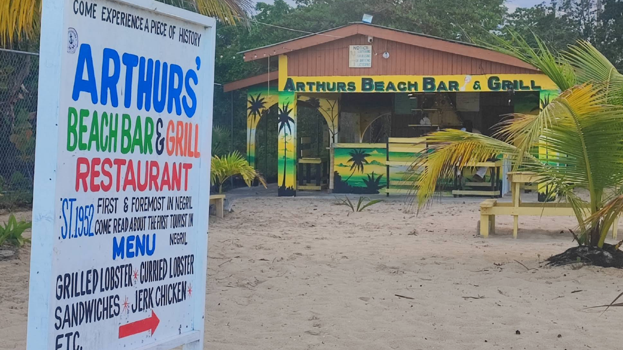 Arthur's Beach Bar