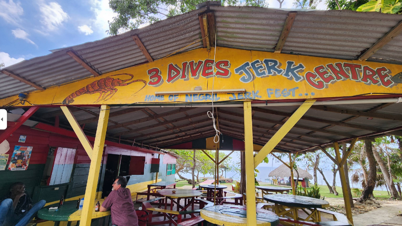 3 Dives Restaurant