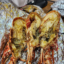 3 Dives Restaurant