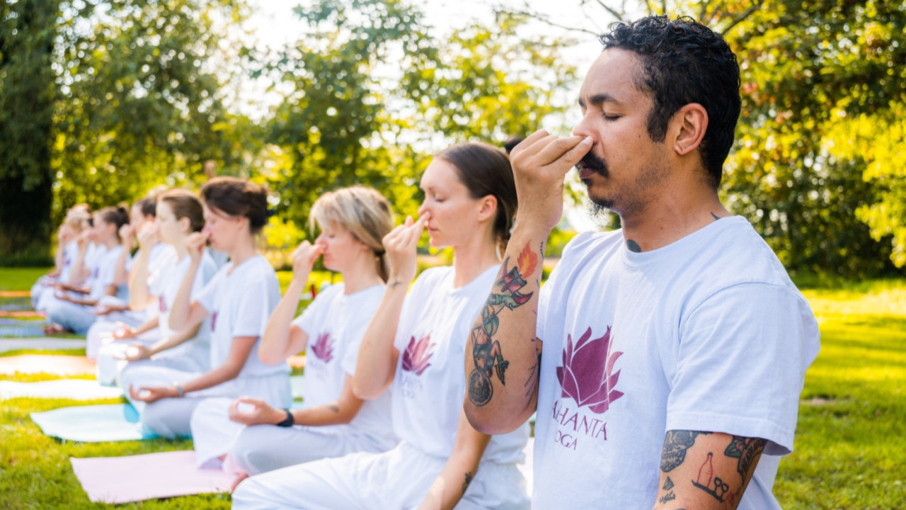 21-tägige, 200-stündige Yogalehrerausbildung in den Niederlanden: authentisches Hatha Yoga