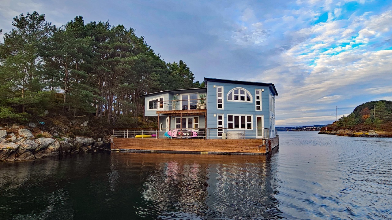 Floating Villa