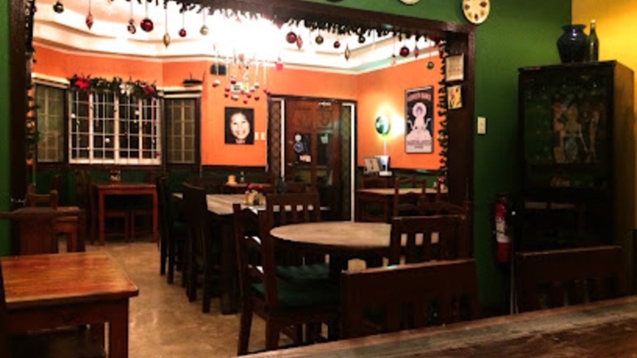 Mama Lou's Italian Kitchen - BF HOMES