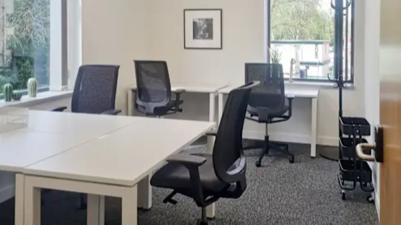Regus - 1 Waterside