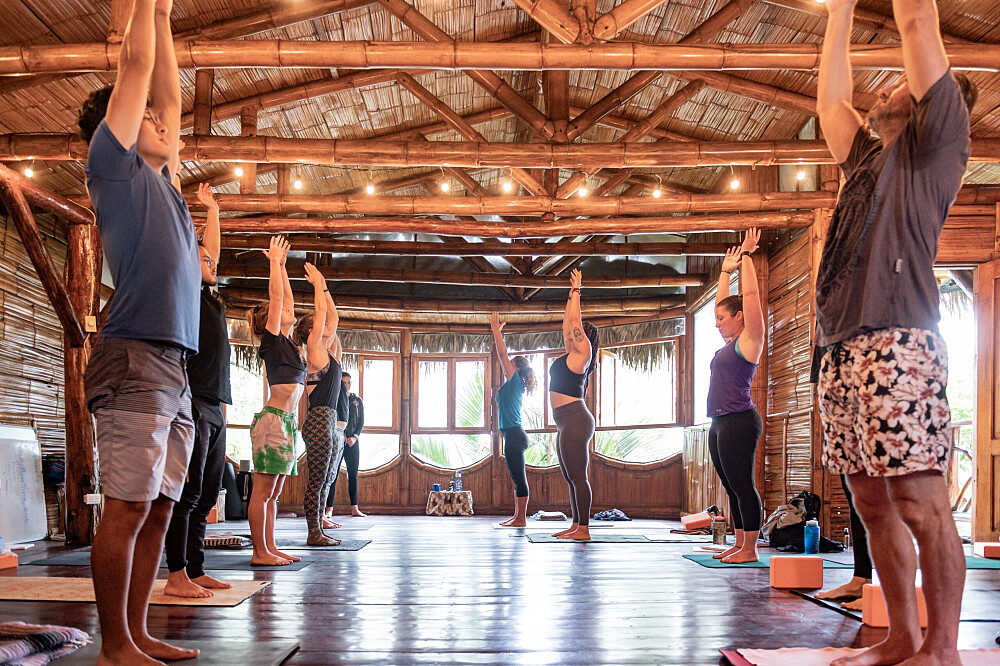 7-tägiger Yoga- und Surfurlaub „WELCOME OM“ in Ecuador