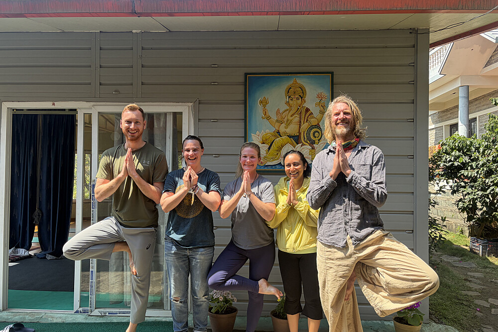 Formation de professeur de yoga et d'ayurveda de 31 jours (300 heures) à Pokhara, au Népal