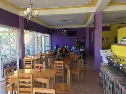 Diner Deluxe Restaurant