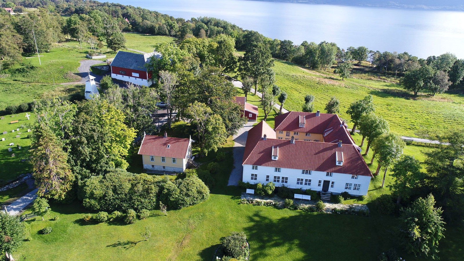 Svanøy Hovedgård