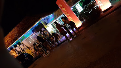 MoBay Proper Bar and Grill