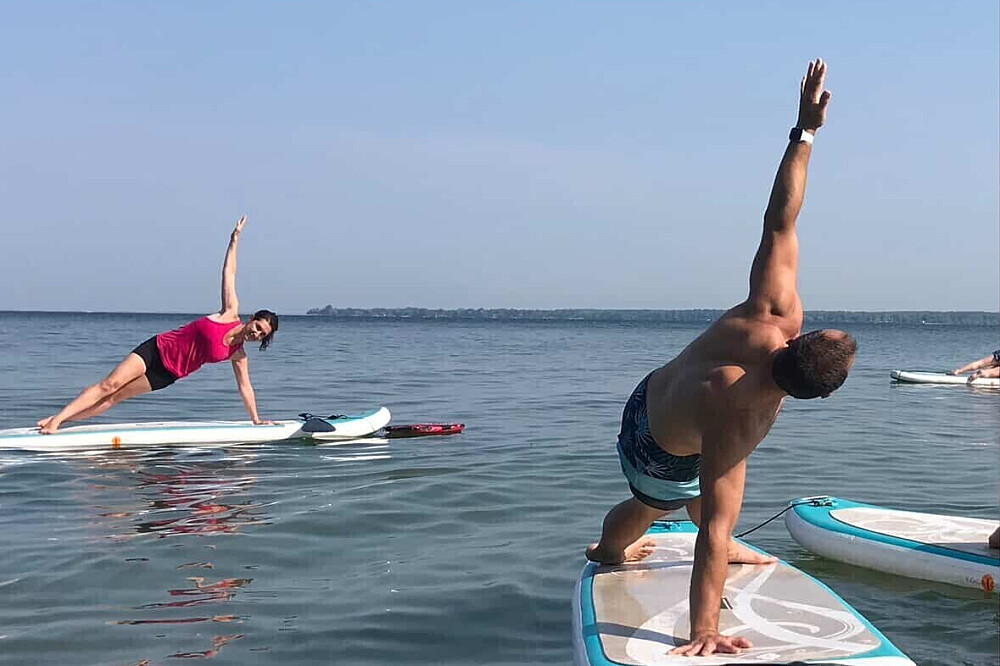 3-tägiges „The Joy Retreat“: SUP-Yoga &amp; Glitzer, Ontario, Kanada