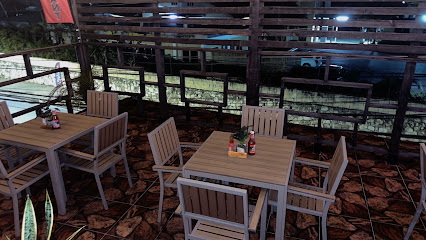 Shells and Bones Seafood Restaurant, Bar and Lounge