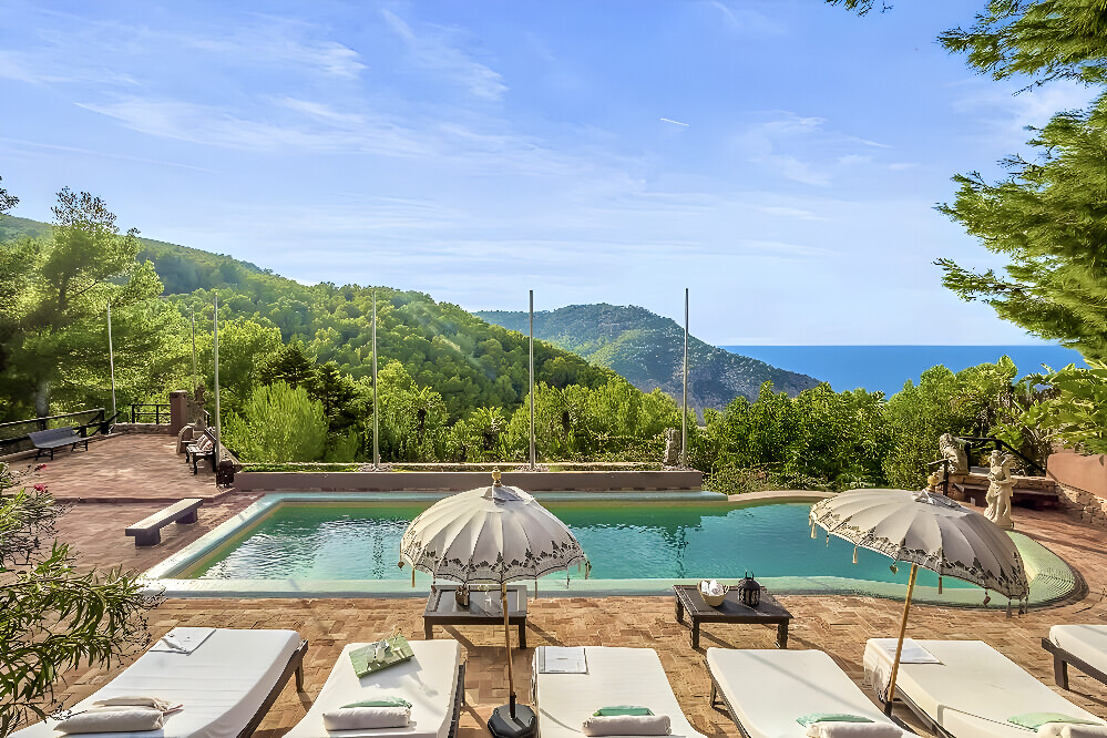 6 Day "Bliss & Beats" Yoga Retreat with DJ in Ibiza, Spain