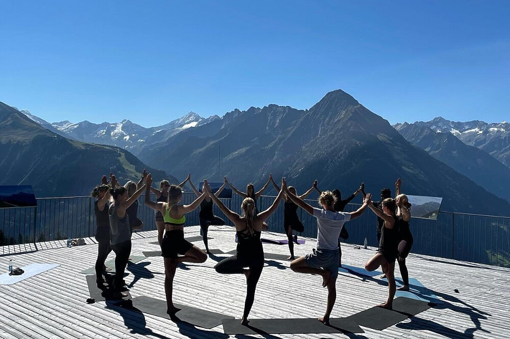 6-tägiges Yoga- und Outdoor-Retreat auf dem Berggipfel, Österreich