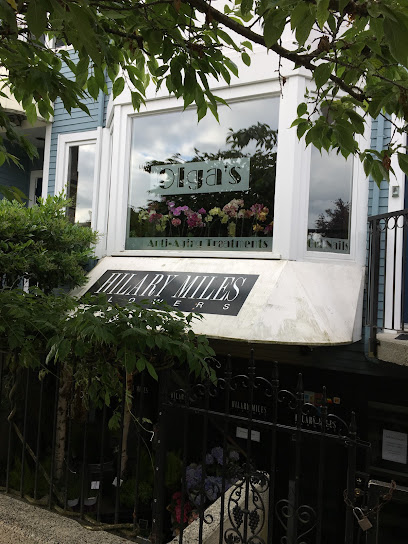 Hilary Miles Flowers / Vancouver Florist / Flower Delivery