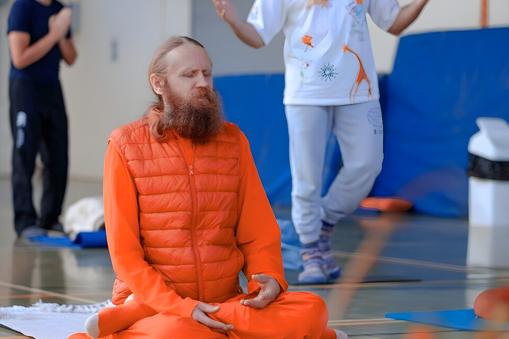 4 Day Yoga and Meditation Retreat w/ Monks in Lutterworth, UK