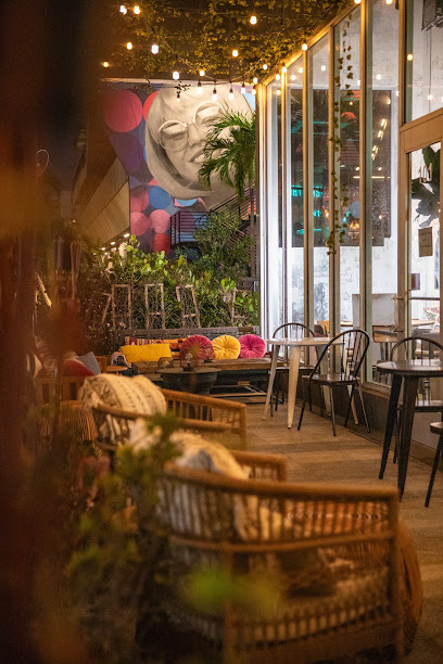 7 Spices Mediterranean Restaurant & Cafe
