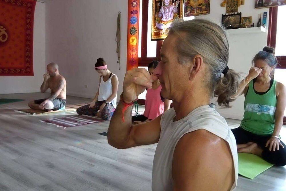 15-tägiges Wasserfasten- und Yoga-Programm in Phuket, Thailand