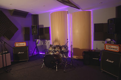 Downcast Base HQ