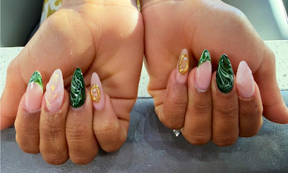 Tipsy Nails Bar, Nail Salon