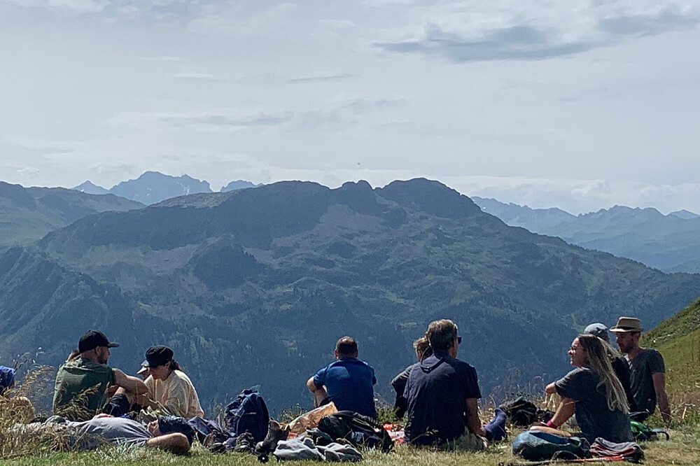 7-daagse off-grid retraite met yoga, wandelen en diepgaande innerlijke verandering in Frankrijk