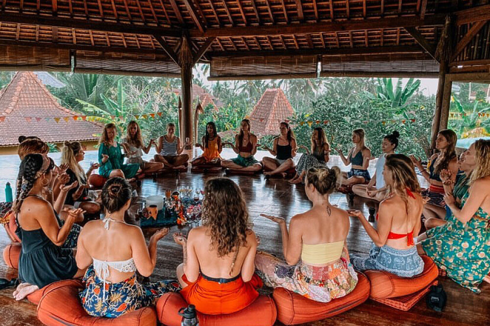 21-tägiger 200-Stunden-Yogalehrer-Ausbildungskurs „Bali Bliss“, Bali