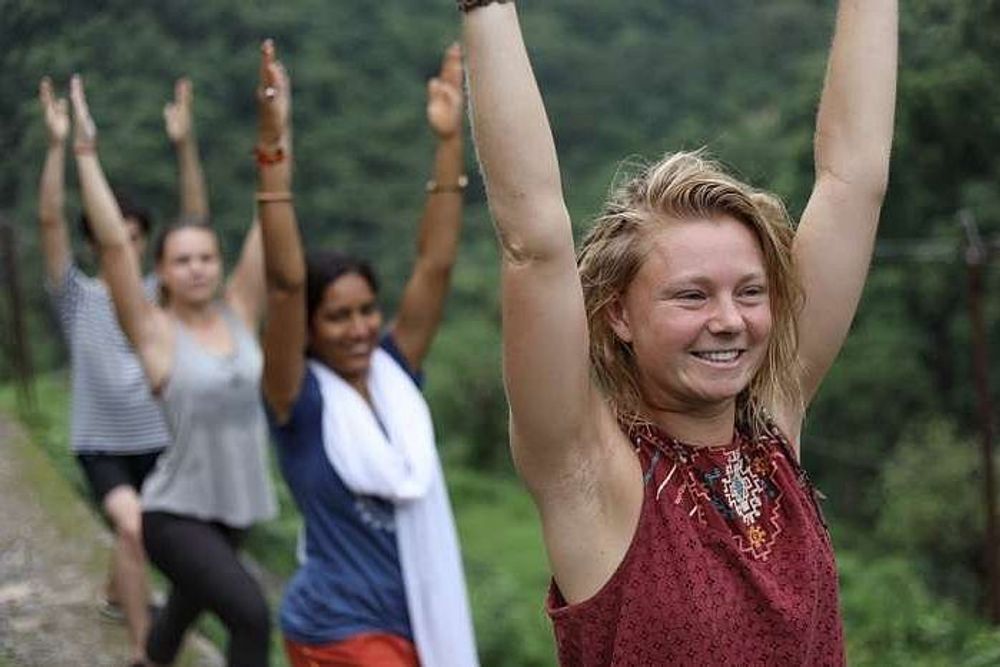 Curso de formación de profesores de Hatha Yoga de 42 días y 500 horas en Rishikesh, India