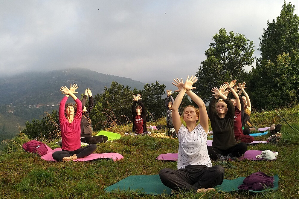 21-daagse transformatieve traditionele yogacursus in Pokhara, Nepal