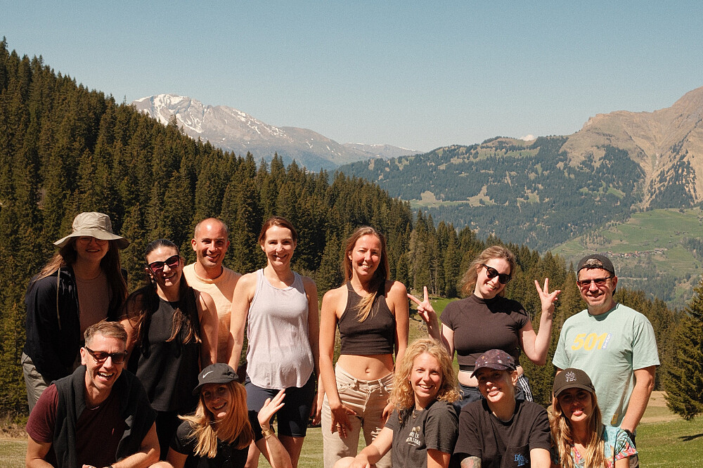 15-tägiges Wander- und Wellness-Co-Living-Retreat in den Schweizer Bergen